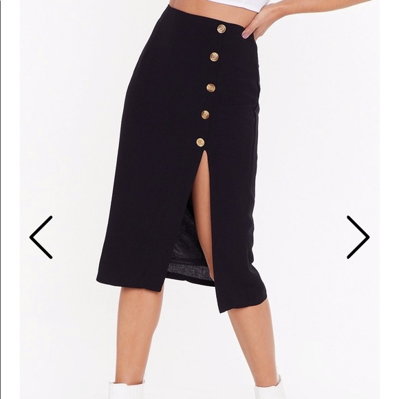 Nasty Gal Dresses & Skirts - 🍊BUTTON DOWN MIDI SKIRT WITH SLIT - 🍊